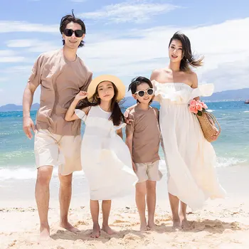 Семейная одежда для отпуска, одинаковая одежда для папы и сына, Пляжный комплект для мамы и Дочки, Одинаковое праздничное белое платье для папы и мамы, детская одежда