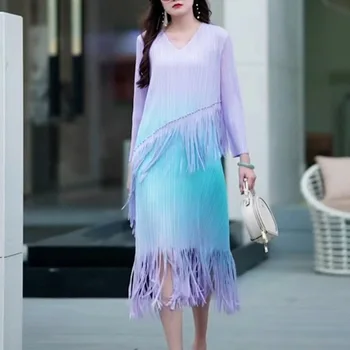 Женское плиссированное платье в стиле Miyake, Весенний Темперамент, 2023, Облегающий V-образный вырез, Градиентная юбка с кисточками, Роскошные вечерние платья